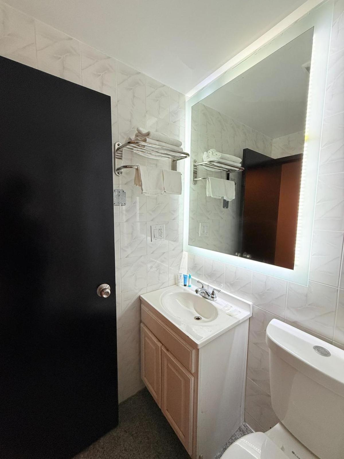 Hotel Key New York Bagian luar foto